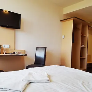 Pest Budapeszt